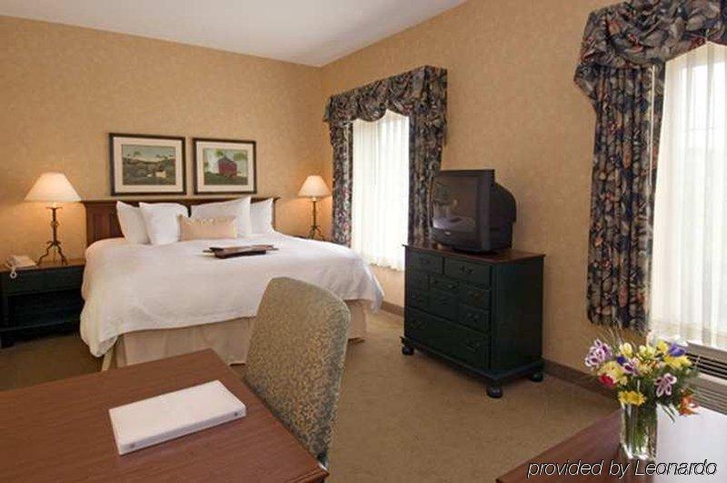 Hampton Inn & Suites State College At Williamsburg Square Zimmer foto